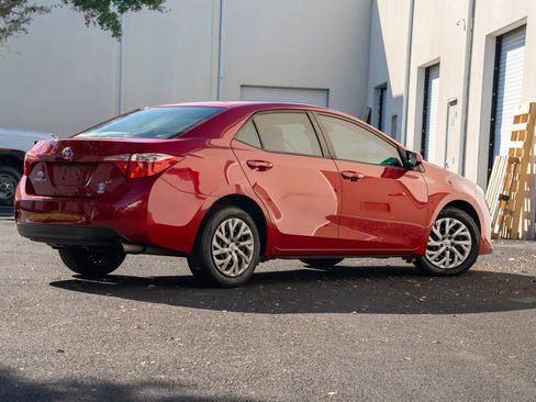 Used 2019 Toyota Corolla L image 5