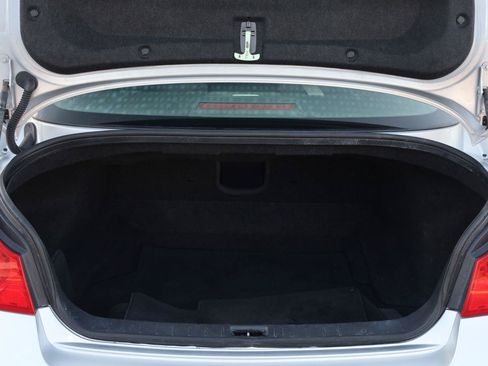 Used 2010 INFINITI G37 x Sedan w/ Premium Pkg AWD/4WD image 12