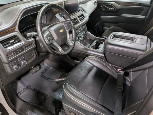 Used 2023 Chevrolet Suburban Premier AWD/4WD image 11