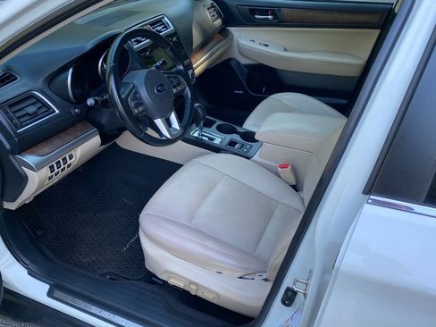 Used 2016 Subaru Outback 2.5i Limited AWD/4WD image 11