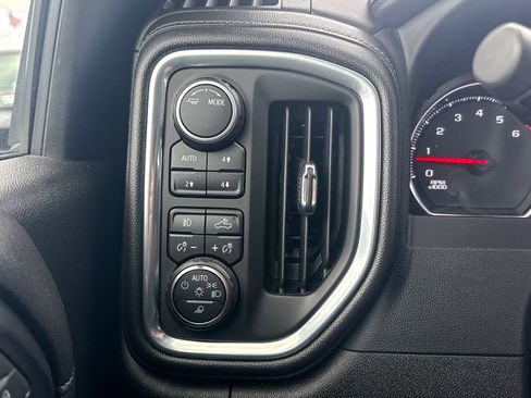 Certified 2022 Chevrolet Silverado 2500 LTZ image 36