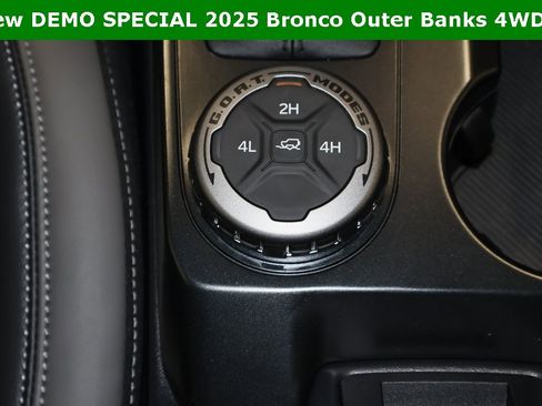 New 2025 Ford Bronco Outer Banks image 26