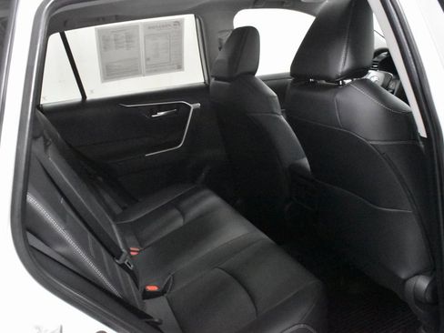 Used 2024 Toyota RAV4 XLE Premium image 17