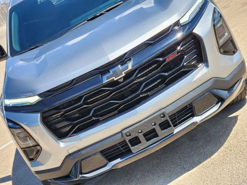 Used 2025 Chevrolet Equinox RS FWD image 14