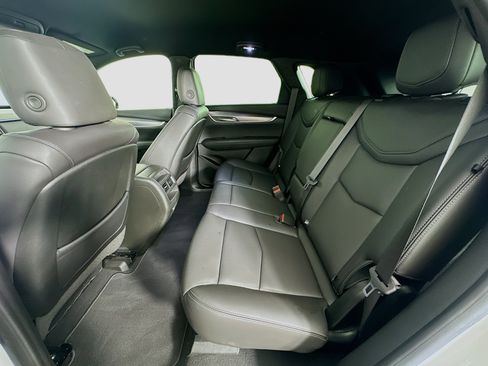 Used 2025 Cadillac XT5 Luxury FWD image 26