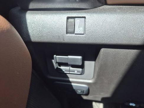 Used 2023 GMC Canyon AT4 w/ LPO, Off Road Lift Package AWD/4WD image 16
