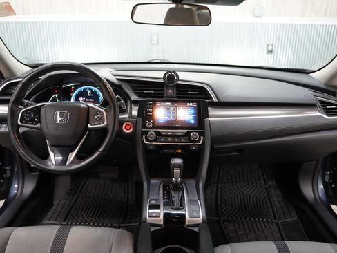 Used 2020 Honda Civic EX image 17