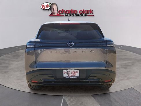 Used 2025 Nissan Murano SV image 4