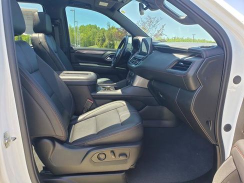 Used 2022 Chevrolet Tahoe RST w/ Sport Performance Package AWD/4WD image 19