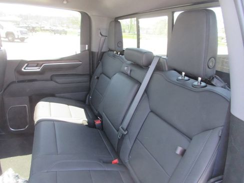 New 2026 GMC Sierra 1500 SLT w/ SLT Premium Plus Package AWD/4WD image 16