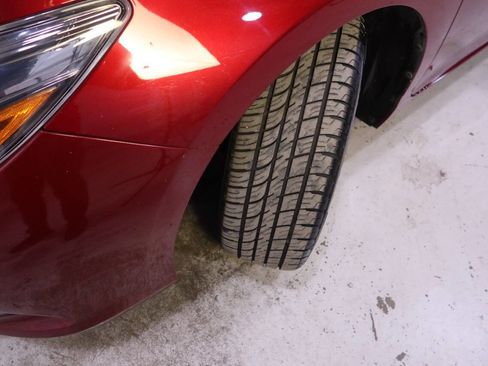 Used 2017 Toyota Camry SE image 11