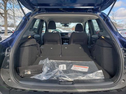 Certified 2025 Nissan Kicks SV image 8