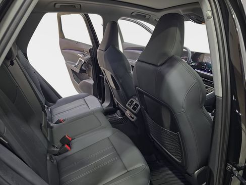 Used 2025 Audi Q5 Premium Plus w/ Premium Plus AWD/4WD image 13