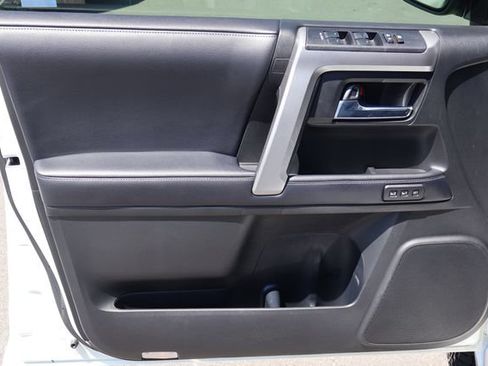 Used 2018 Toyota 4Runner Limited AWD/4WD image 18