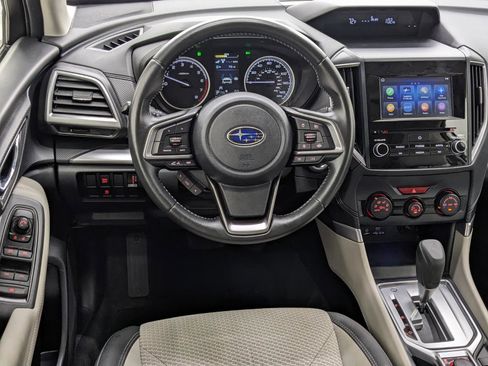 Used 2023 Subaru Forester Premium image 4