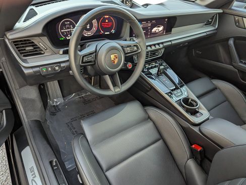 Certified 2025 Porsche 911 Carrera w/ Premium Package image 4