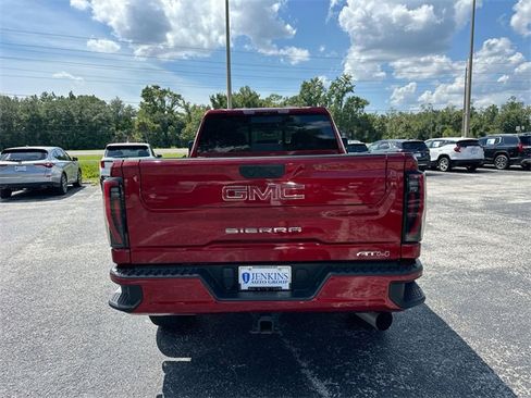 Used 2024 GMC Sierra 2500 AT4 w/ AT4 Premium Plus Package image 4