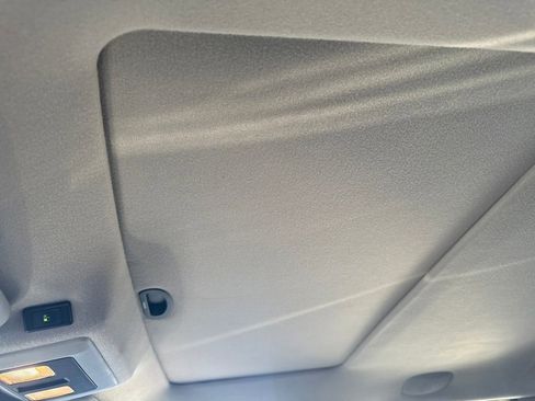 Used 2011 RAM 1500 Laramie image 29