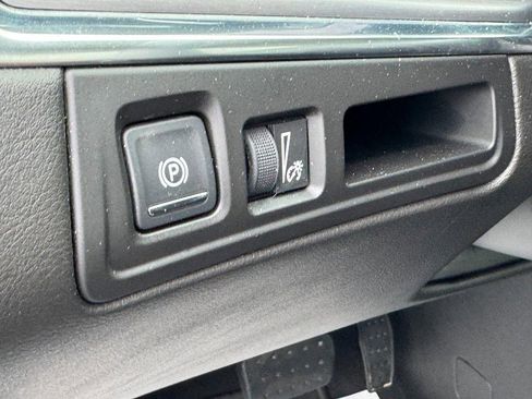 Used 2019 Cadillac XT5 Luxury image 16