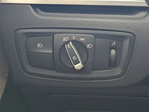 Used 2017 BMW X1 xDrive28i image 32