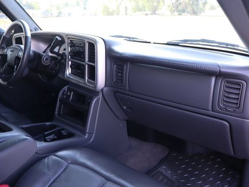 Used 2003 GMC Sierra 3500 SLE AWD/4WD image 16