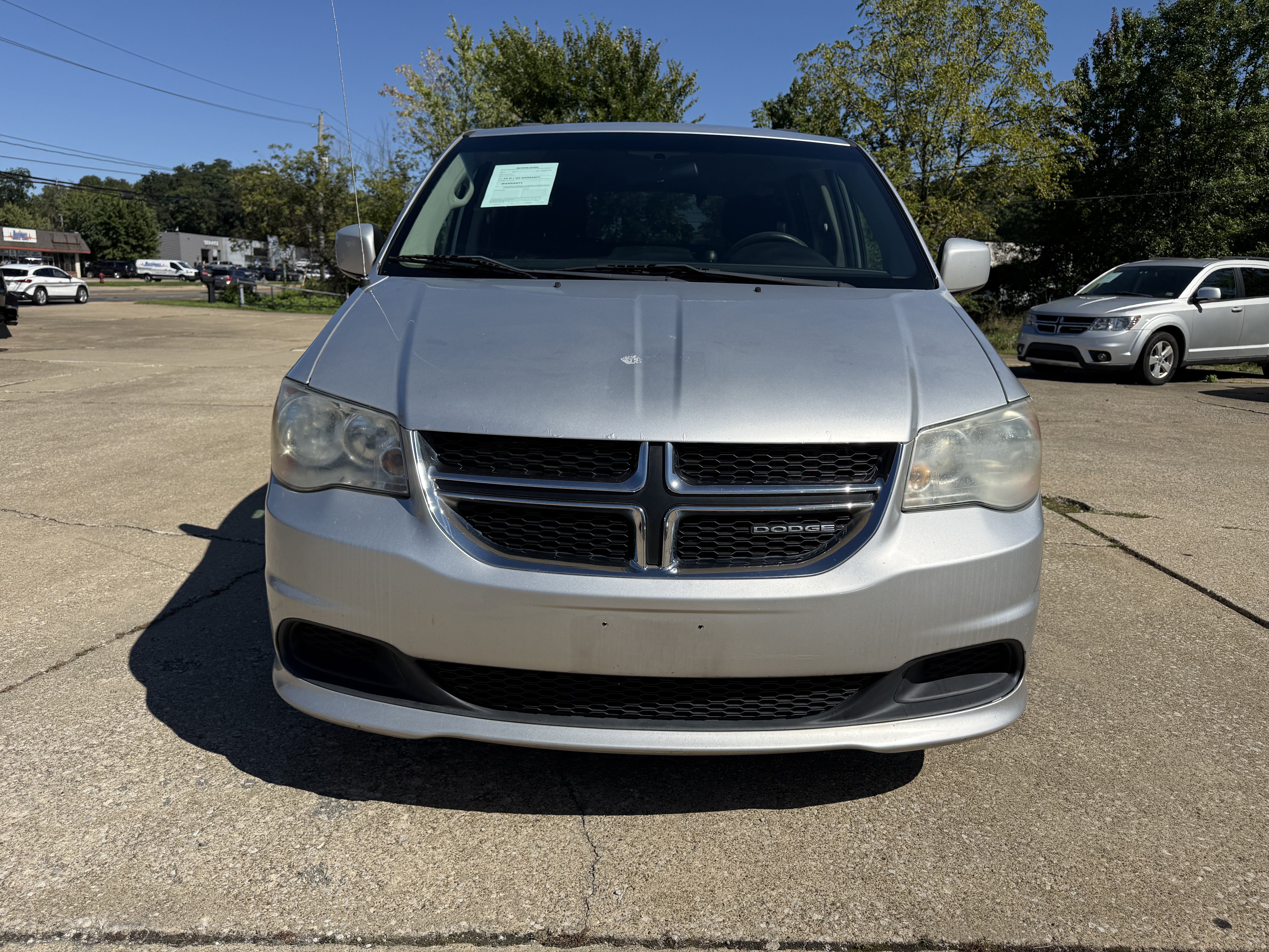 Used 2012 Dodge Grand Caravan SXT FWD image 8