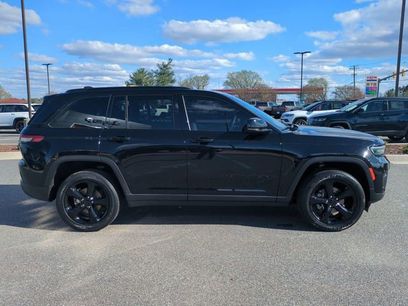Used 2023 Jeep Grand Cherokee Altitude