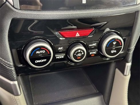 Used 2020 Subaru Forester Limited image 29