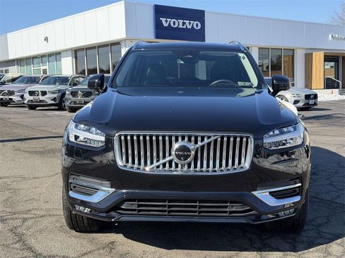 Used 2023 Volvo XC90 B6 Ultimate image 24