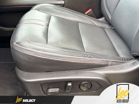 Used 2021 Chevrolet Tahoe RST w/ Luxury Package image 19