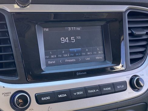 Used 2019 Hyundai Accent SE image 5