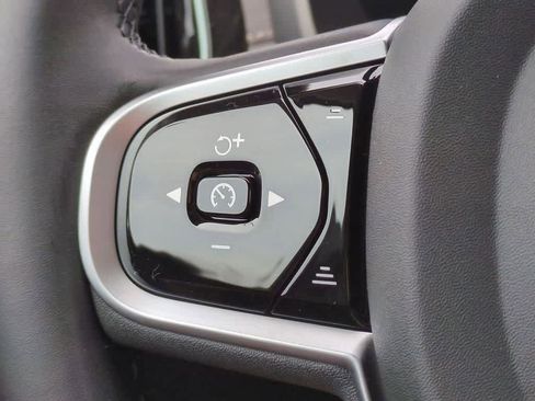 New 2026 Volvo V60 B5 Cross Country Ultra w/ Protection Package Premier image 25