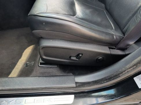 Used 2016 Chrysler 300 C w/ Safetytec Plus Group AWD/4WD image 30