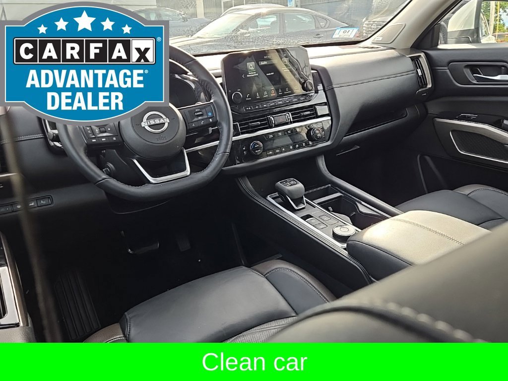 Used 2024 Nissan Pathfinder Platinum AWD/4WD image 13