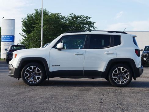 Used 2015 Jeep Renegade Latitude FWD image 5