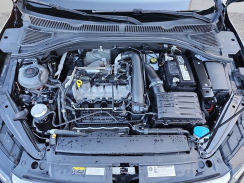 Used 2019 Volkswagen Jetta SEL Premium image 34