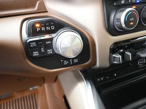 Used 2019 RAM 1500 Laramie AWD/4WD image 32