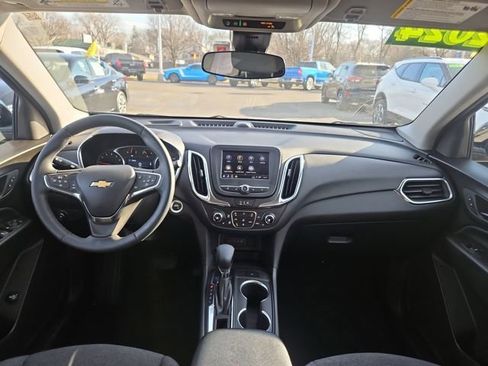 Used 2024 Chevrolet Equinox LT image 15