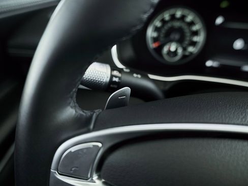 Used 2024 Genesis GV80 2.5T image 36