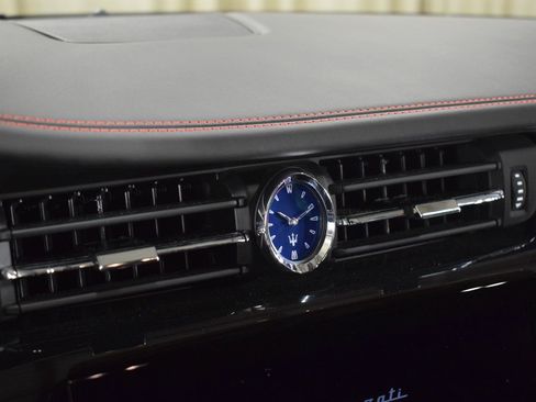 Certified 2024 Maserati Quattroporte Modena Ultima Q4 AWD/4WD image 31