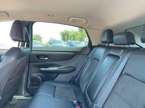Used 2023 Nissan Ariya FWD image 17