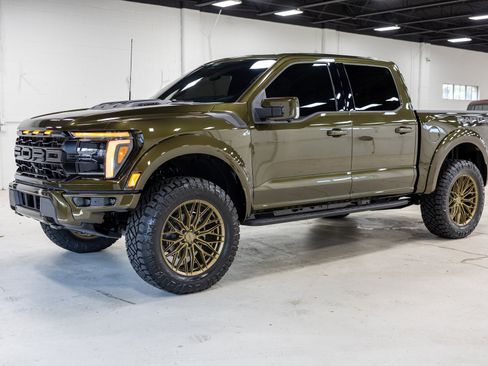 Used 2026 Ford F150 Raptor w/ Equipment Group 803A Raptor R AWD/4WD image 28
