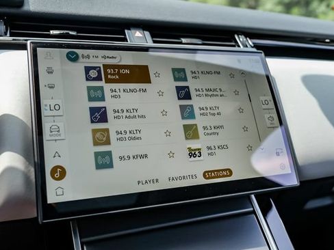 New 2026 Land Rover Range Rover Velar S AWD/4WD image 38