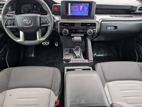 Used 2025 Toyota Tacoma TRD Sport AWD/4WD image 10