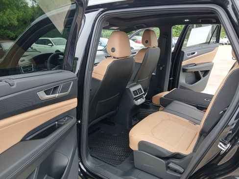 New 2026 Volkswagen Atlas Cross Sport SEL R-Line AWD/4WD image 18