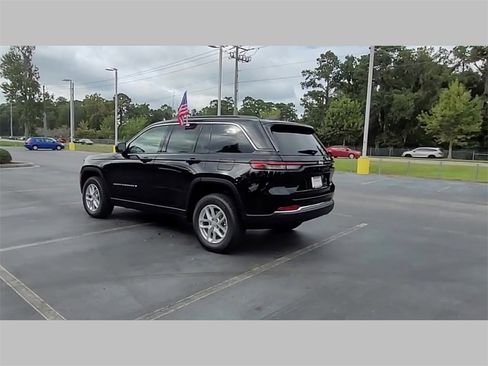 New 2025 Jeep Grand Cherokee Laredo X w/ Luxury Tech Group I image 30