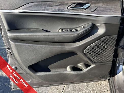 New 2025 Jeep Grand Cherokee L Limited image 18