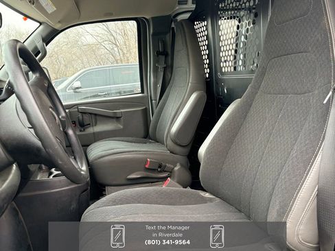 Used 2020 GMC Savana 2500 Work Van w/ Driver Convenience Package image 8