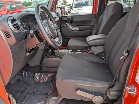 Used 2015 Jeep Wrangler Unlimited Sport w/ Quick Order Package 24S image 16