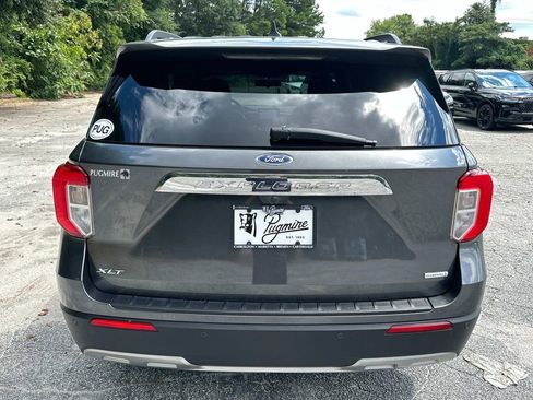 Used 2020 Ford Explorer XLT w/ Equipment Group 202A image 6